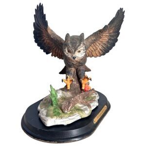 Large Owl in Flight Talons Extended Vintage 50's Porcelain Brown Green 10" Tall